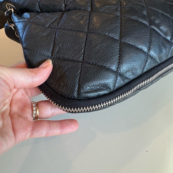 Authentic CHANEL Expandable Zip Around Caviar Quilted Tote Shoulder Bag Black - Picture 11 of 16